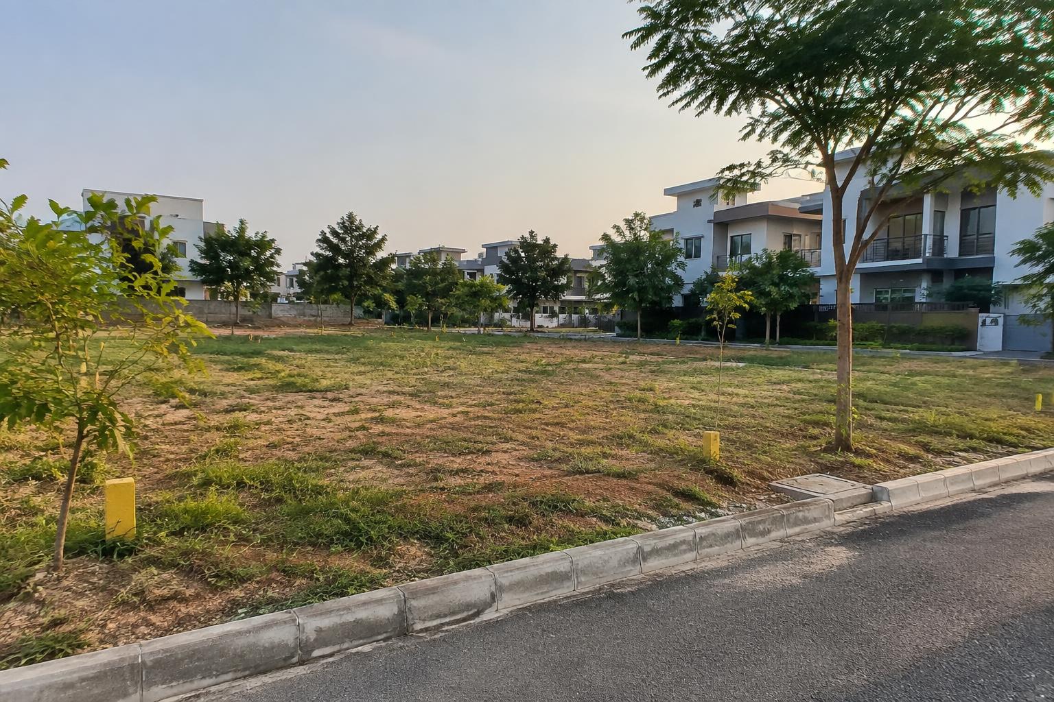 430 Sq Yd Plot for Sale in Tellapur, Hyderabad in Tellapur