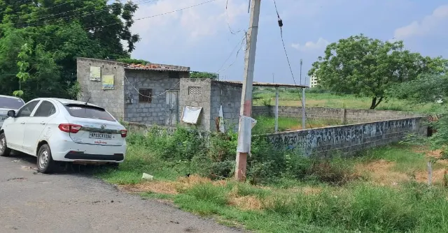 Photo 2 of Plot for Sale in Pedda Kakani Road, Auto Nagar, Guntur