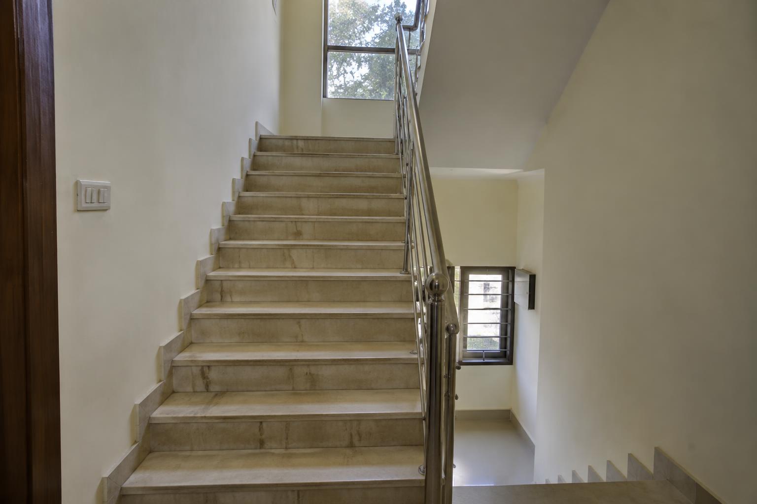 2 BHK Builder floor for Sale in Darwin, Chamba in Darwin