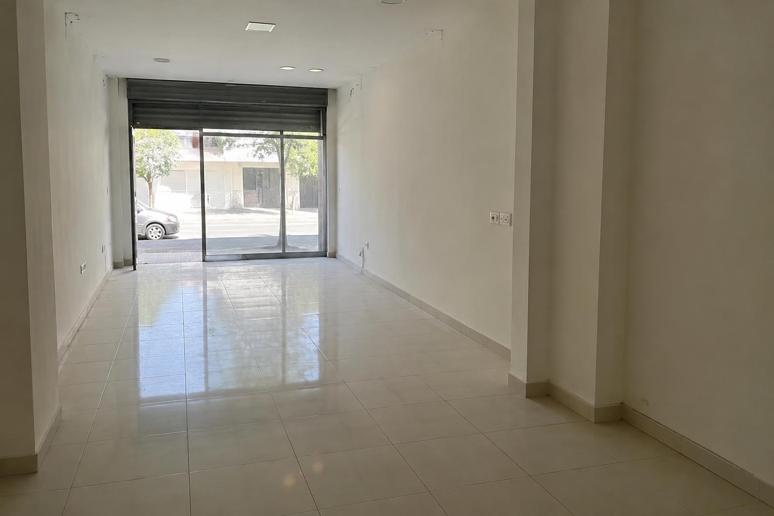 300 sq ft Shop for Rent in Baniagaon, Jalpaiguri in Baniagaon